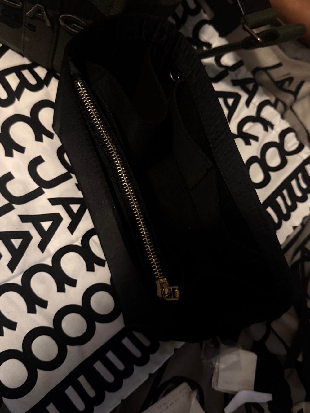 Marc Jacobs Camo 'The Tote Bag' - Picture 9 of 9